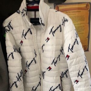 Tommy hilifiger puffer jacket